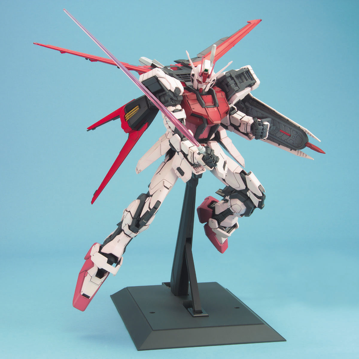 PG 1/60 Strike Rouge + Sky Grasper