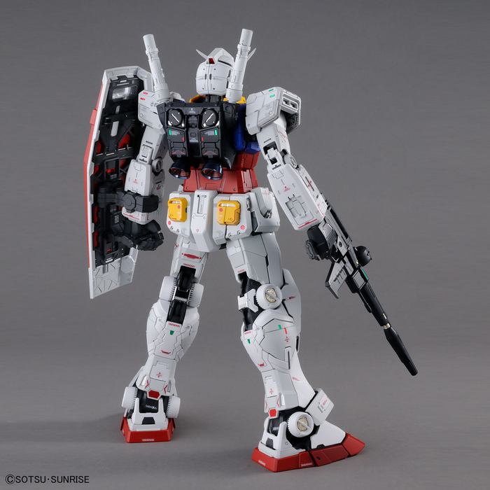 PG 1/60 RX-78-2 Gundam Unleashed